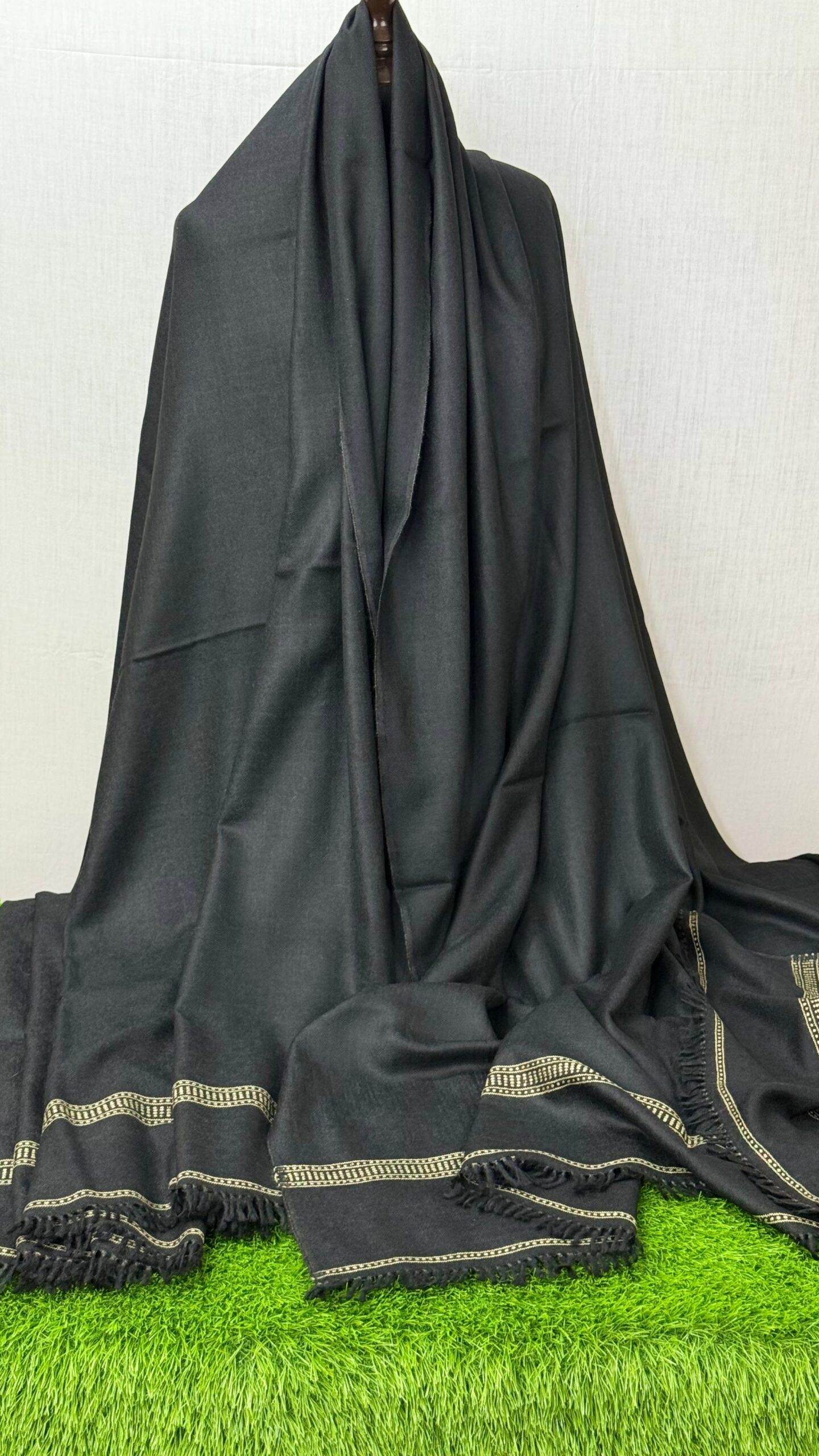 Hunardan Signature Merino Shawl – Special Super Luxury Men’s Shawl (Diamond Design)