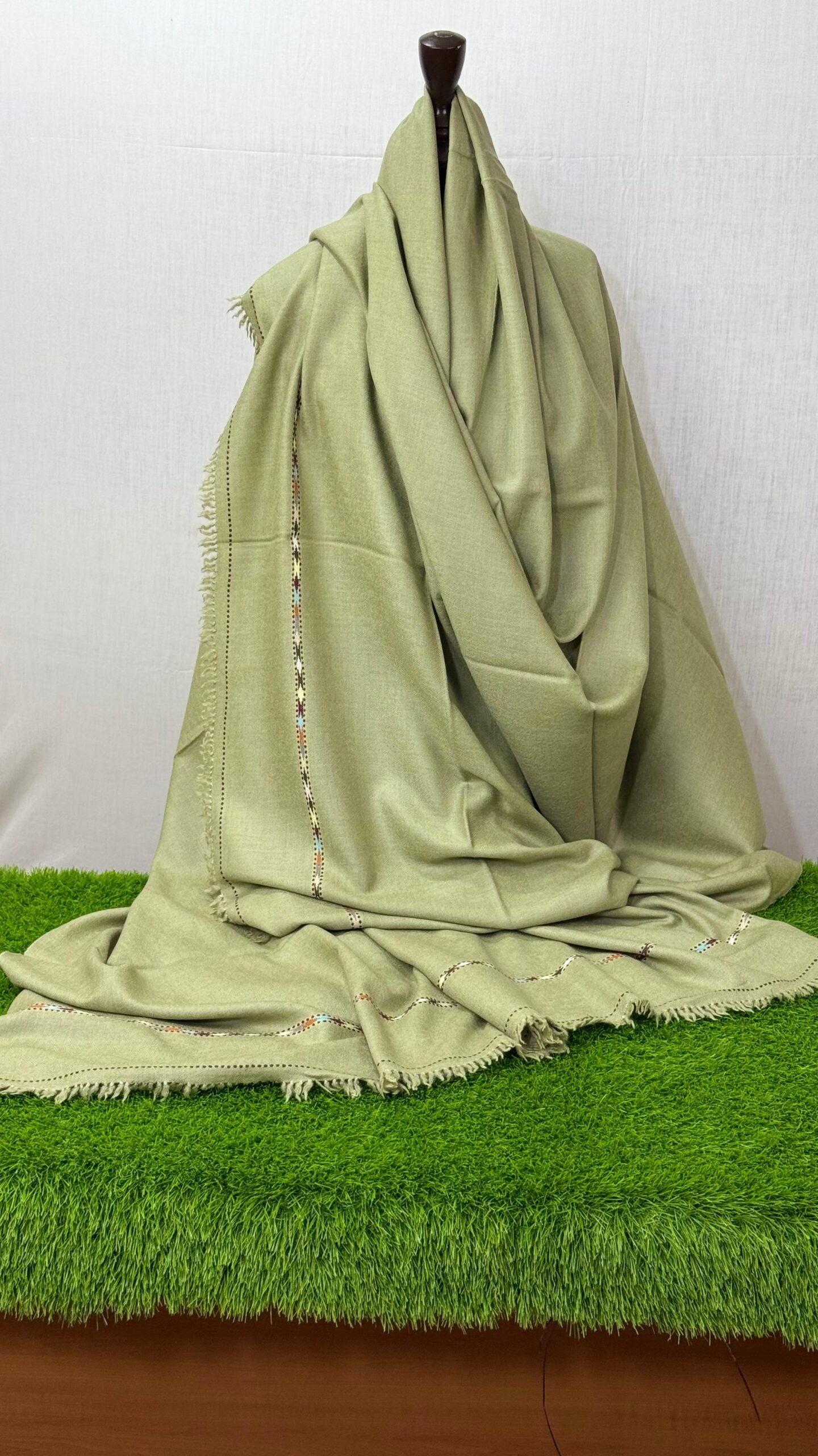 Hunardan Signature Merino Shawl – Special Super Luxury Men’s Shawl (Diamond Design) - Image 7