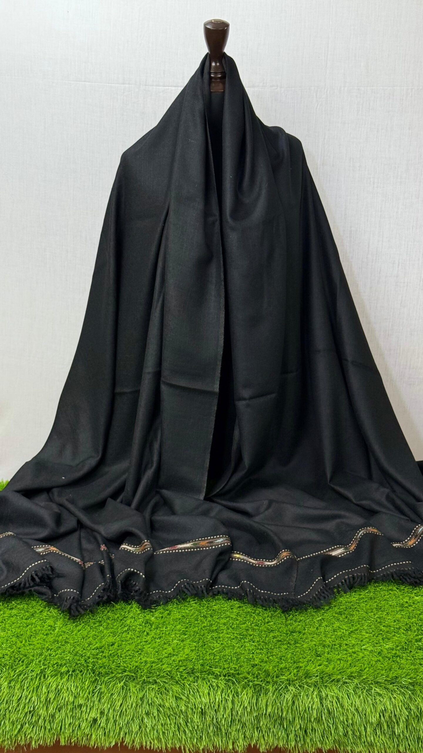 Hunardan Signature Merino Men’s Shawl – Lightweight 450g with Diamond Design Pattern, Premium Wool Shawl