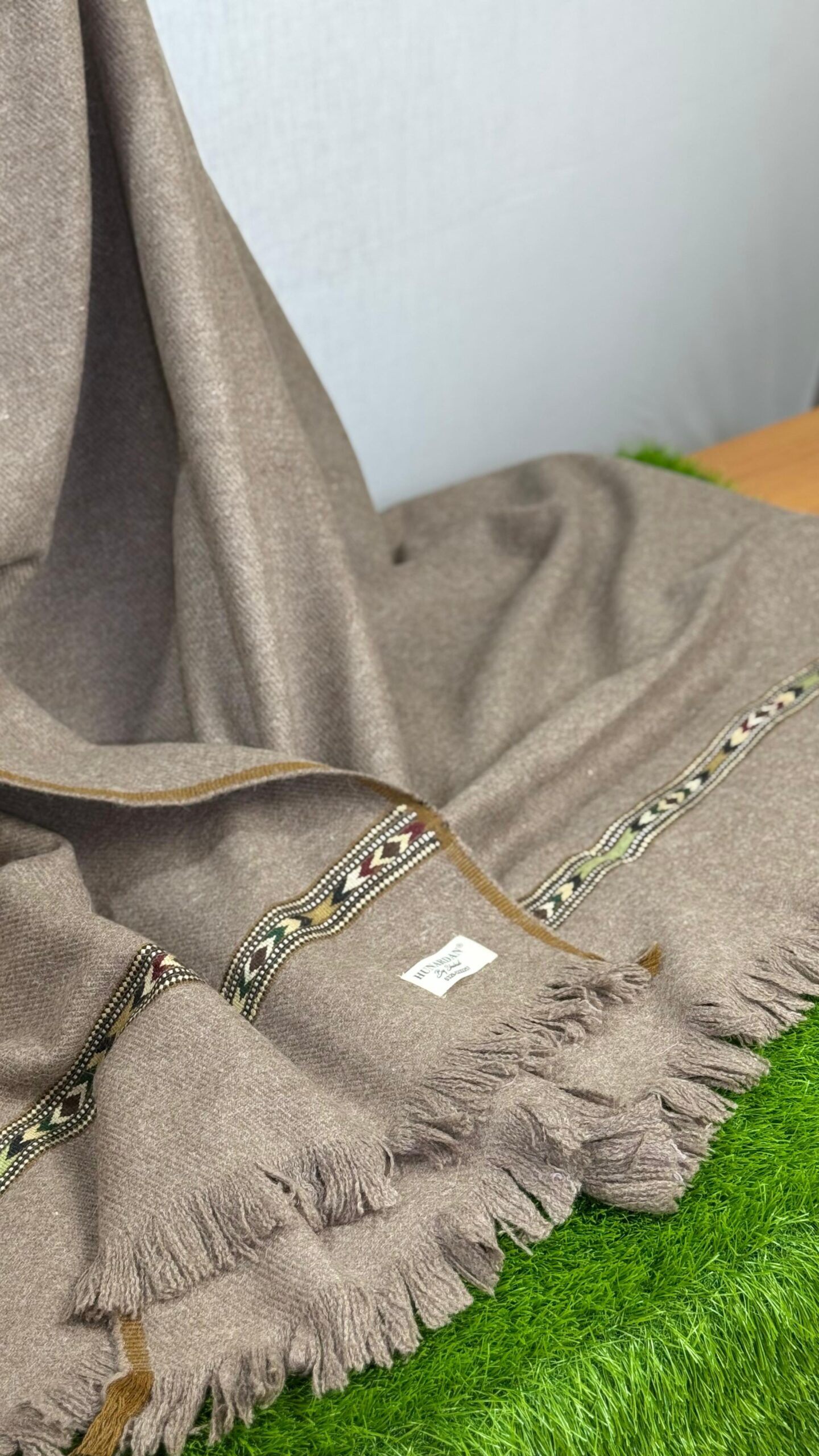 Bonanza Supreme Plus – Handcrafted Premium Shawl - Image 2